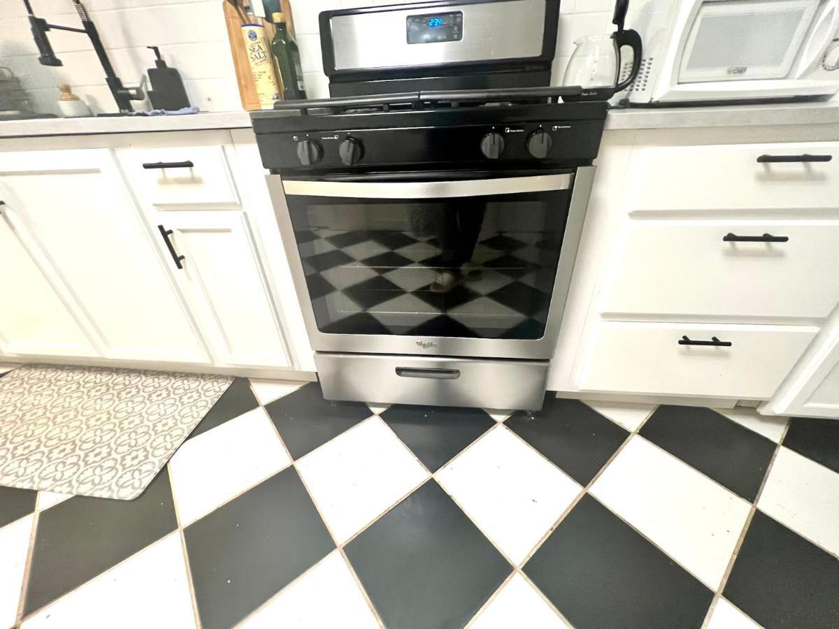 5-A Diamond In Yonkers Appartement Buitenkant foto